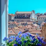 San Pietro Konukevi 4*