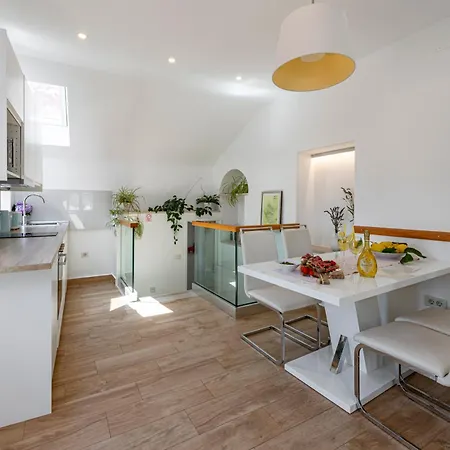 Guest house San Pietro 4*